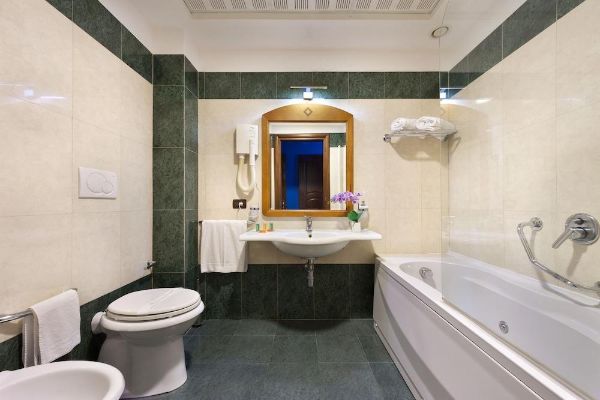 Ulisse Deluxe Hostel (Sorrent)